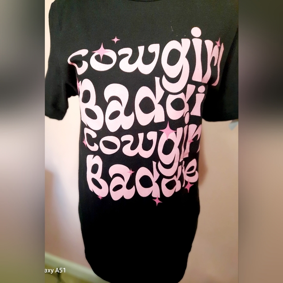 🩷#Cowgirl baddie t-shirt. Hat sold separately 🐎 - Picture 8 of 17